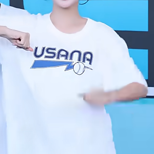 “미소로 시작 머리 넘기는 순간이 포인트!” 김정원 치어리더의 UP 아웃송